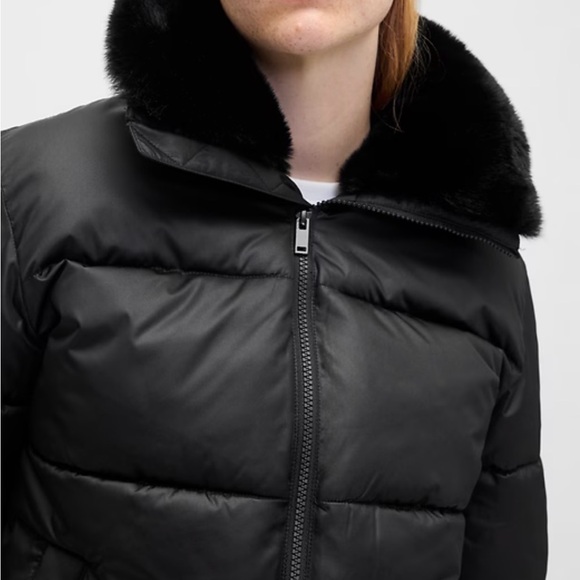 Gap 100% Recycled Relaxed Short Puffer Jacket Medium Black - Picture 5 of 5
